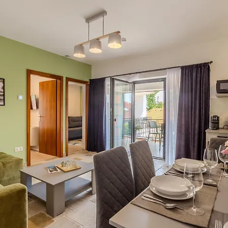 Rev-fueloep Panzio 3*