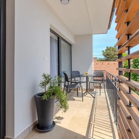 Rev-fueloep Panzio Отель типа 