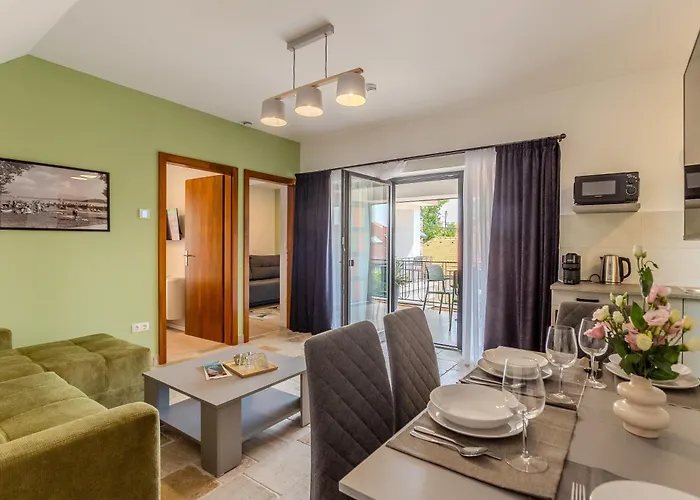 Rev-fueloep Panzio 3*